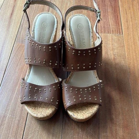 Shoes - Picture 1 of 3